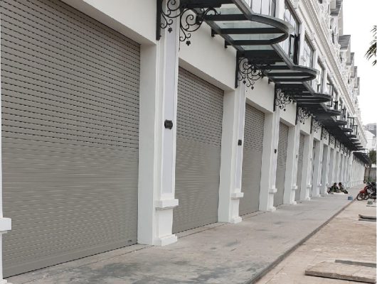 Cua cuon khe thoang la lua chon hang dau hien nay 1