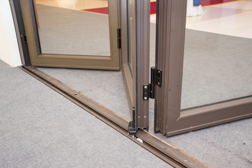 RAY CHIU LUC NAM DUOI CHIU LUC TOT 1