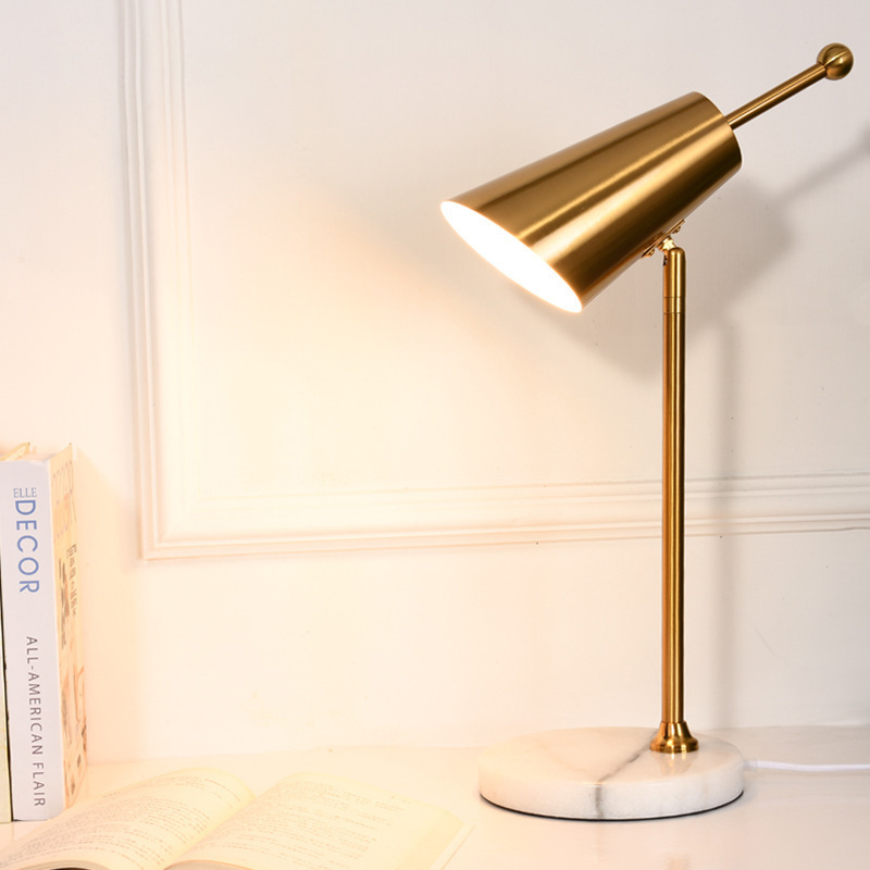 Den trang tri de ban KLB001