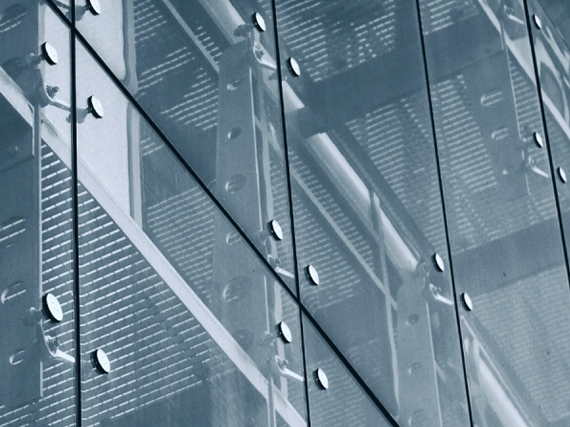 Vach nhom kinh he Aludoor Spider 1