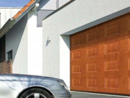 Cua cuon truot tran Aludoor